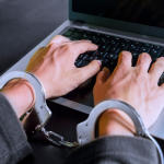 De negocio informal a delito: DL 1700 establece pena de cárcel para la venta de datos robados